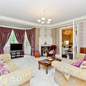  Apartment Luxury 3-bedroom With Stunning Views At Ramsay Garden