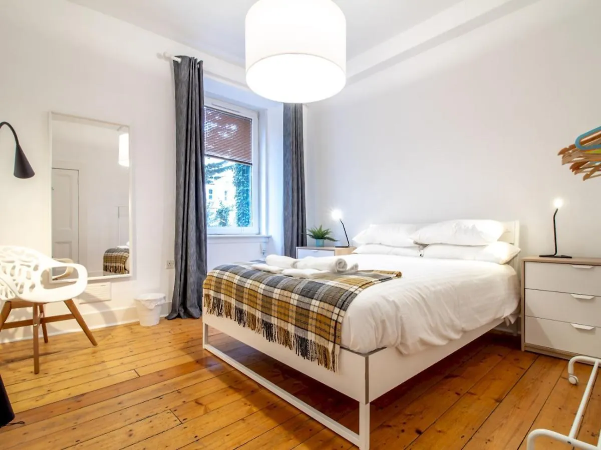 Stylish & Charming Retreat For 2- City Centre! Edinburgh Apartman
