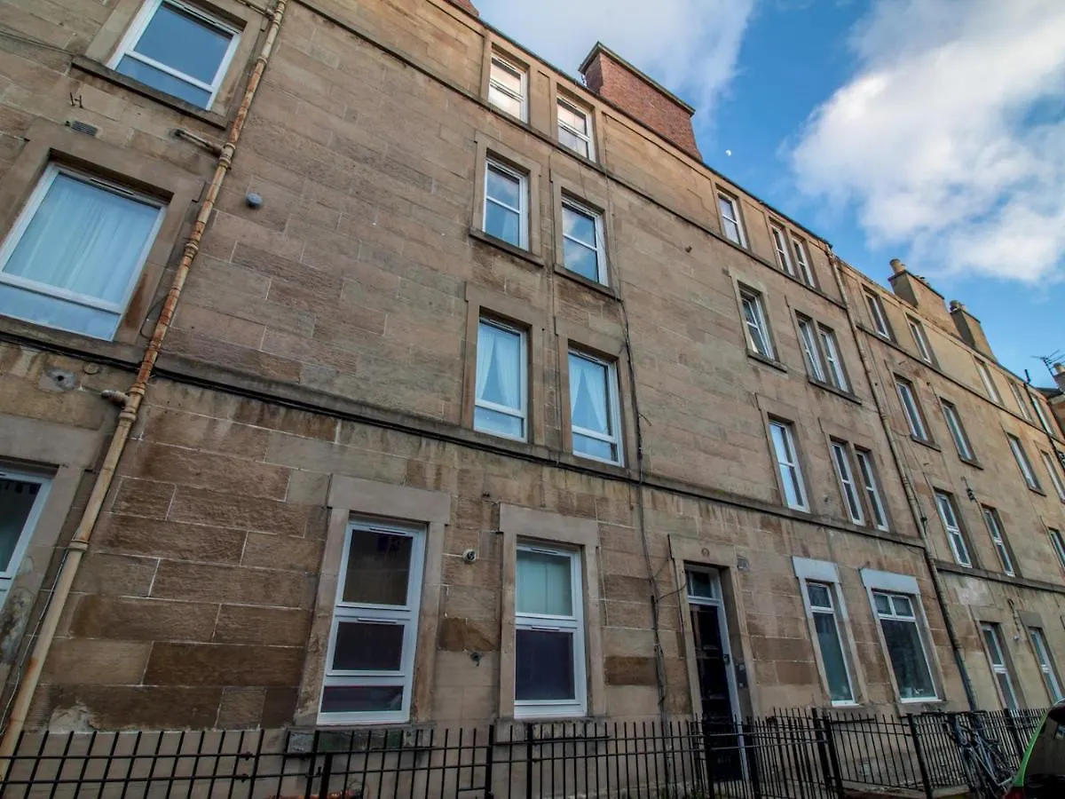 Stylish & Charming Retreat For 2- City Centre! Edinburgh 0*,  Egyesült Királyság