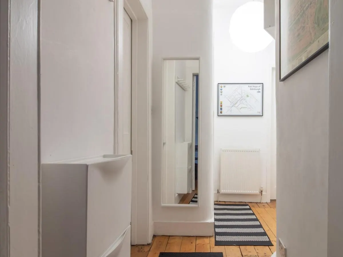 Apartman Stylish & Charming Retreat For 2- City Centre! Edinburgh